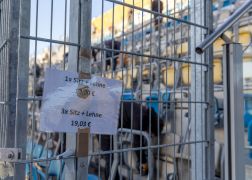 Jena Fans Schleppen 600 Sitze Aus Stadion 06